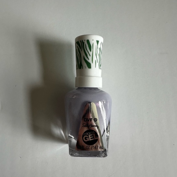 Miracle Gel Nail Polish DVF Sally Hansen 930 Misty Purple Diane von Furstenberg - Picture 1 of 5